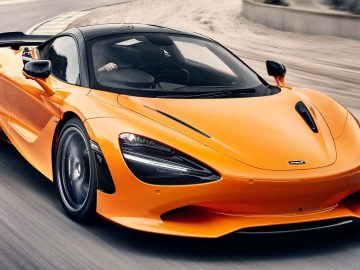 McLaren 750S 2025